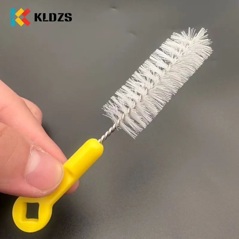 Brosse de nettoyage endoscopique 15 mm x 100 mm
