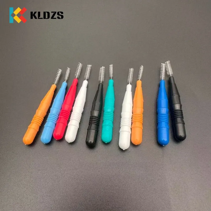 Brosse interdentaire en forme de gourde
